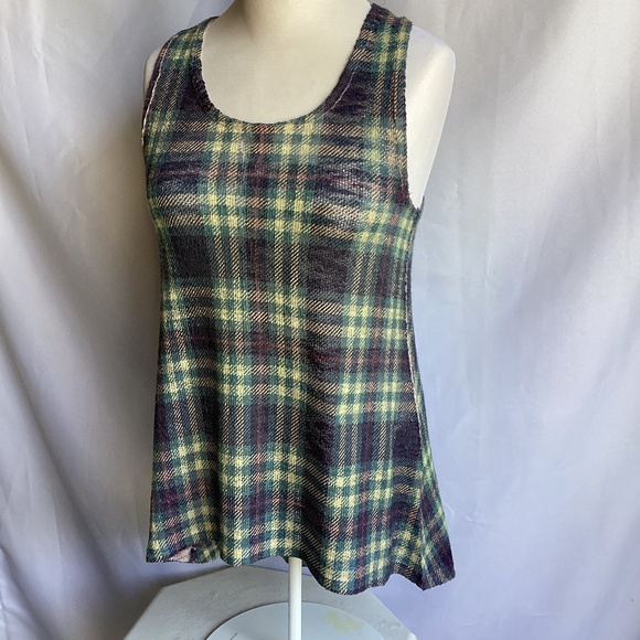 Ginger and Green Plaid Hi Low Tank Top - Picture 3 of 3